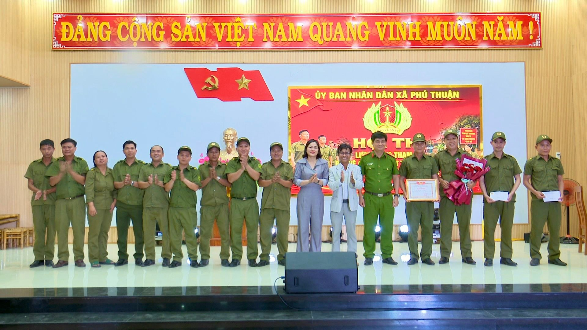 anh tin bai